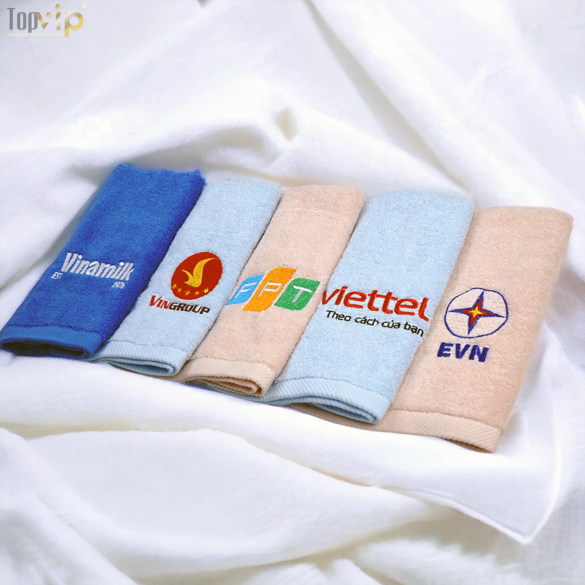 Khăn thêu logo theo yêu cầu làm quà tặng doanh nghiệp