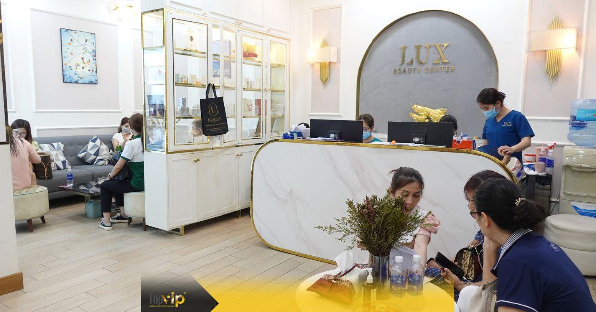 Không gian thăm khám tại Lux Beauty Center