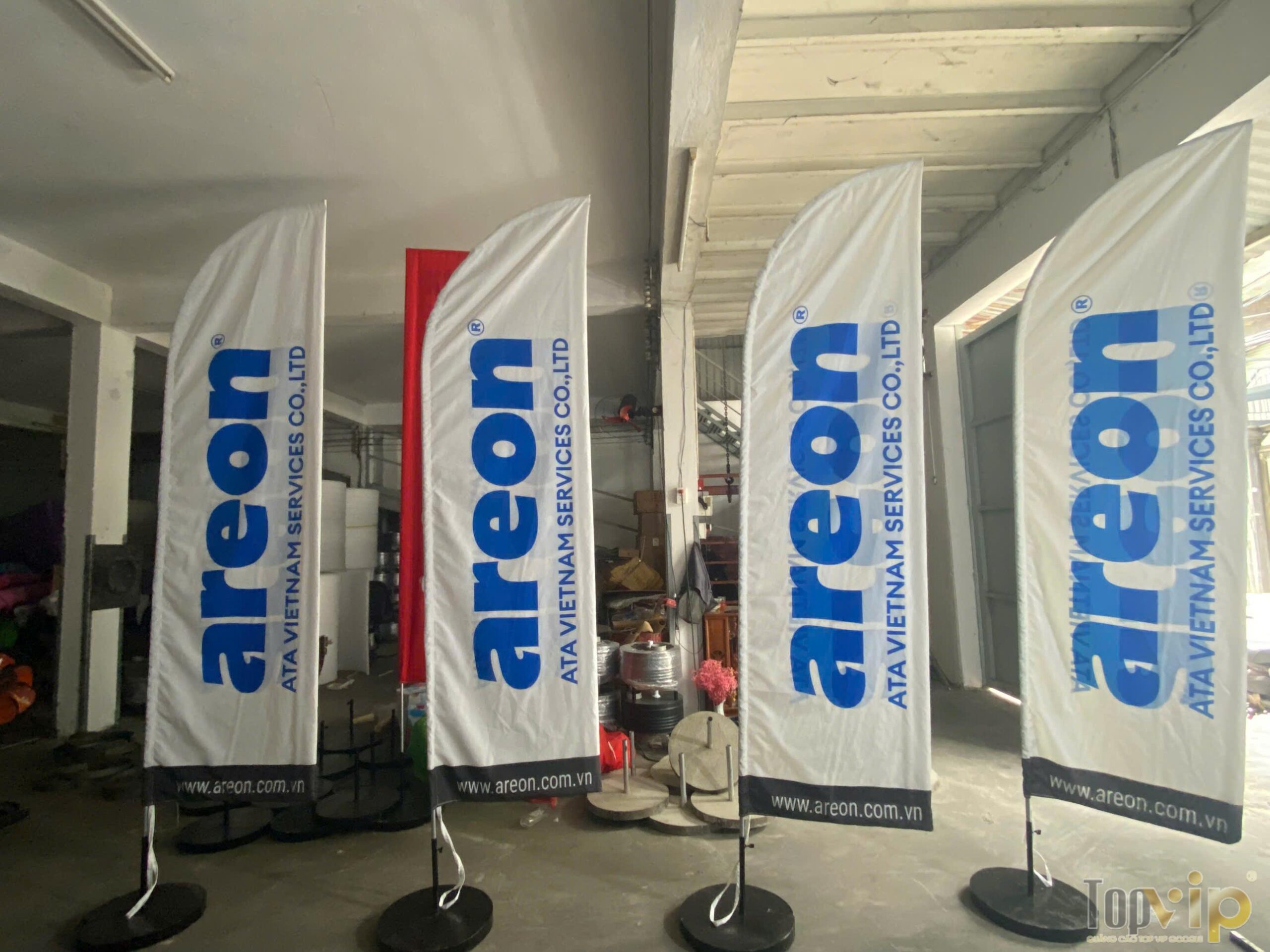 Xưởng In May Cờ Phướn Quảng Cáo Tại HCM – Địa Chỉ Tin Cậy Cho Doanh Nghiệp